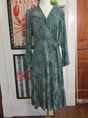 Robbie Bee Green and White Dotted Wrap Dress - Long Sleeve 1x